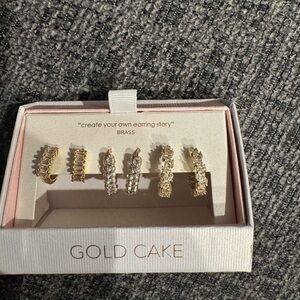 Gold Cake Gold and Silver Earrings Set